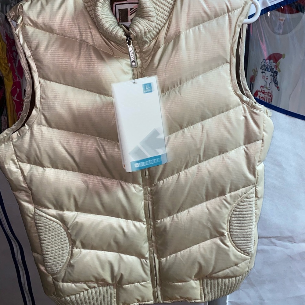 Sz Large Burton Vest NWT
